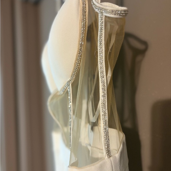 NanaMacs Chic White Jumpsuit - Picture 5 of 9